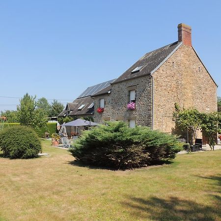 Au Coeur De La Baie Le Val-Saint-Père Exterior foto